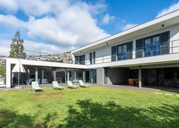Jamboeiro By Lovelystay Tatil Evi Funchal